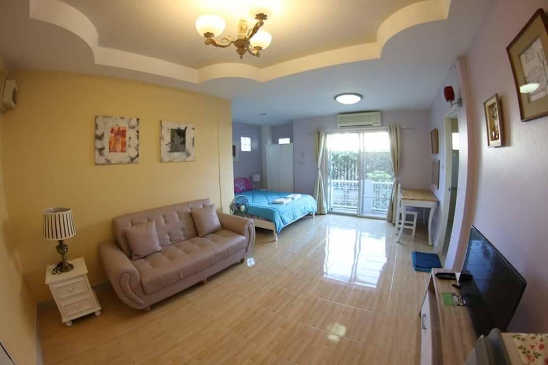 Rungnatee Place & Boutique Hotel Buriram Bagian luar foto