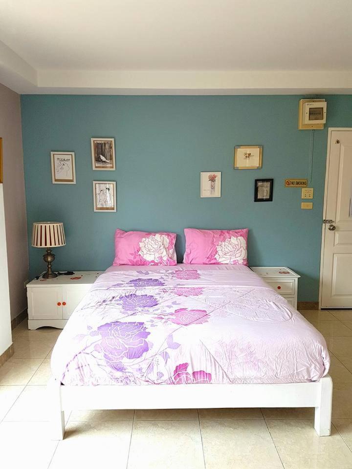 Rungnatee Place & Boutique Hotel Buriram Bagian luar foto
